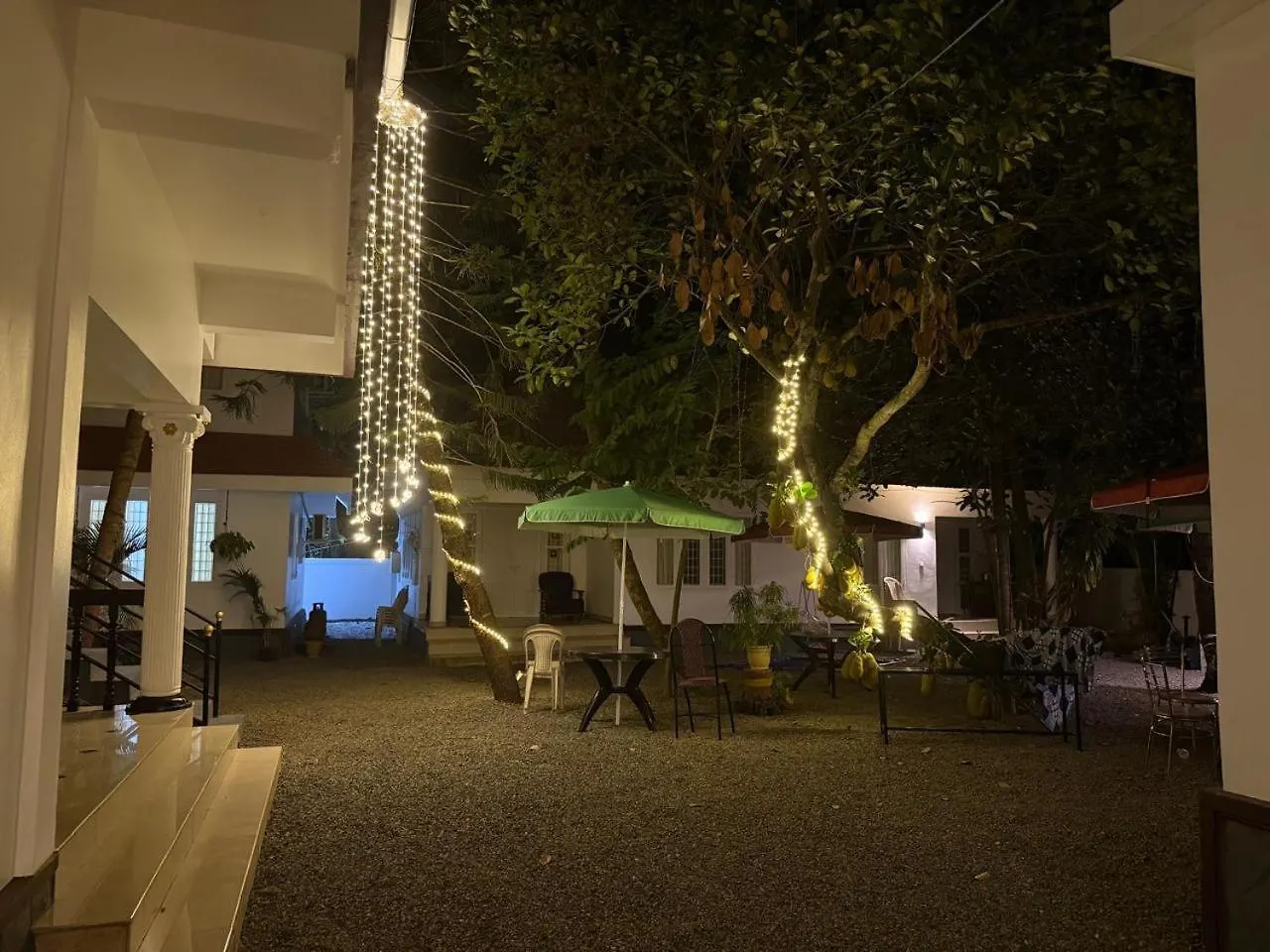 Marina Rosh Inn Alappuzha