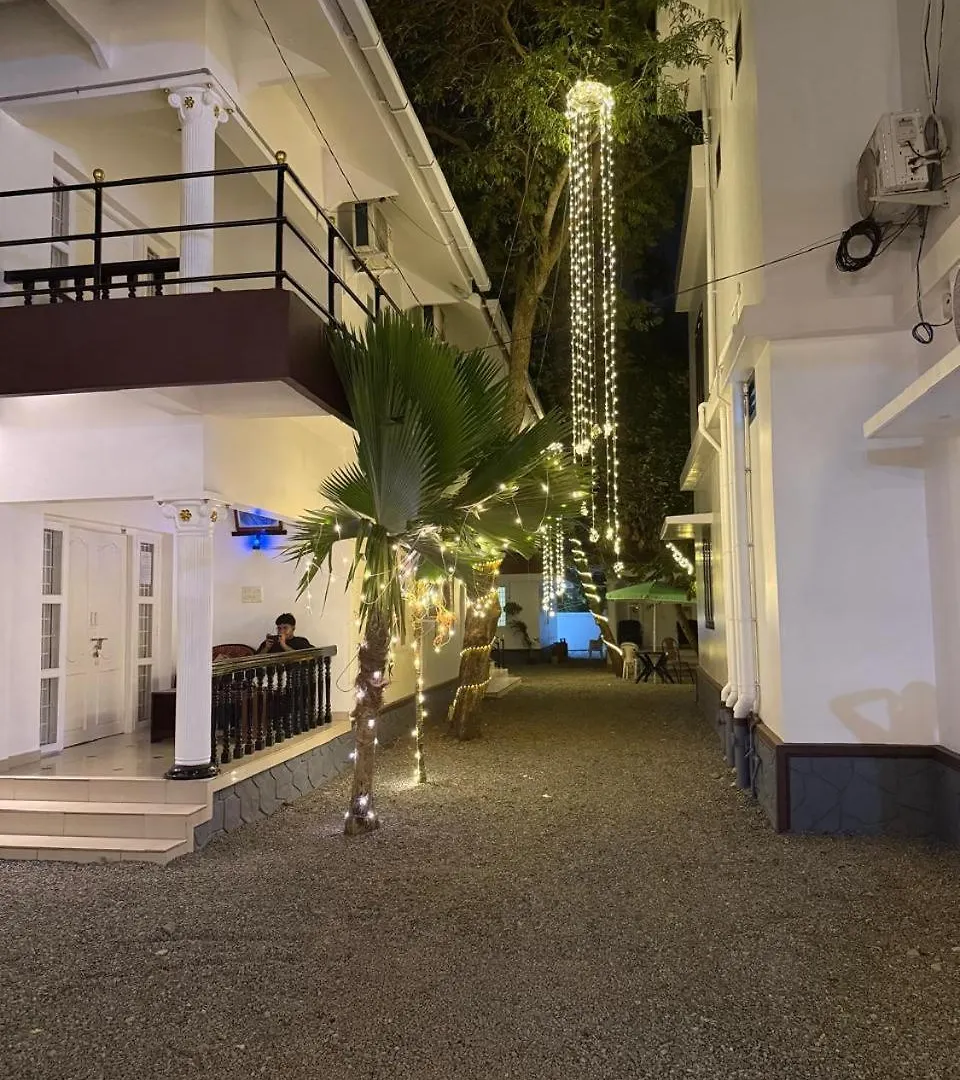 Marina Rosh Inn Alappuzha